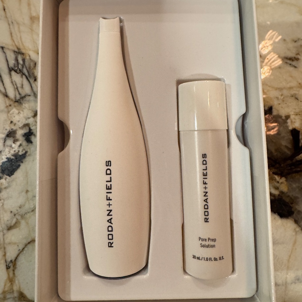 NEW Rodan + Fields Pore Cleansing MD
